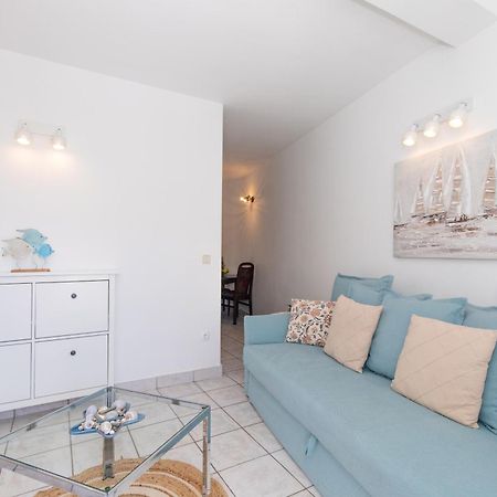 Apartment Laura Пунат Экстерьер фото