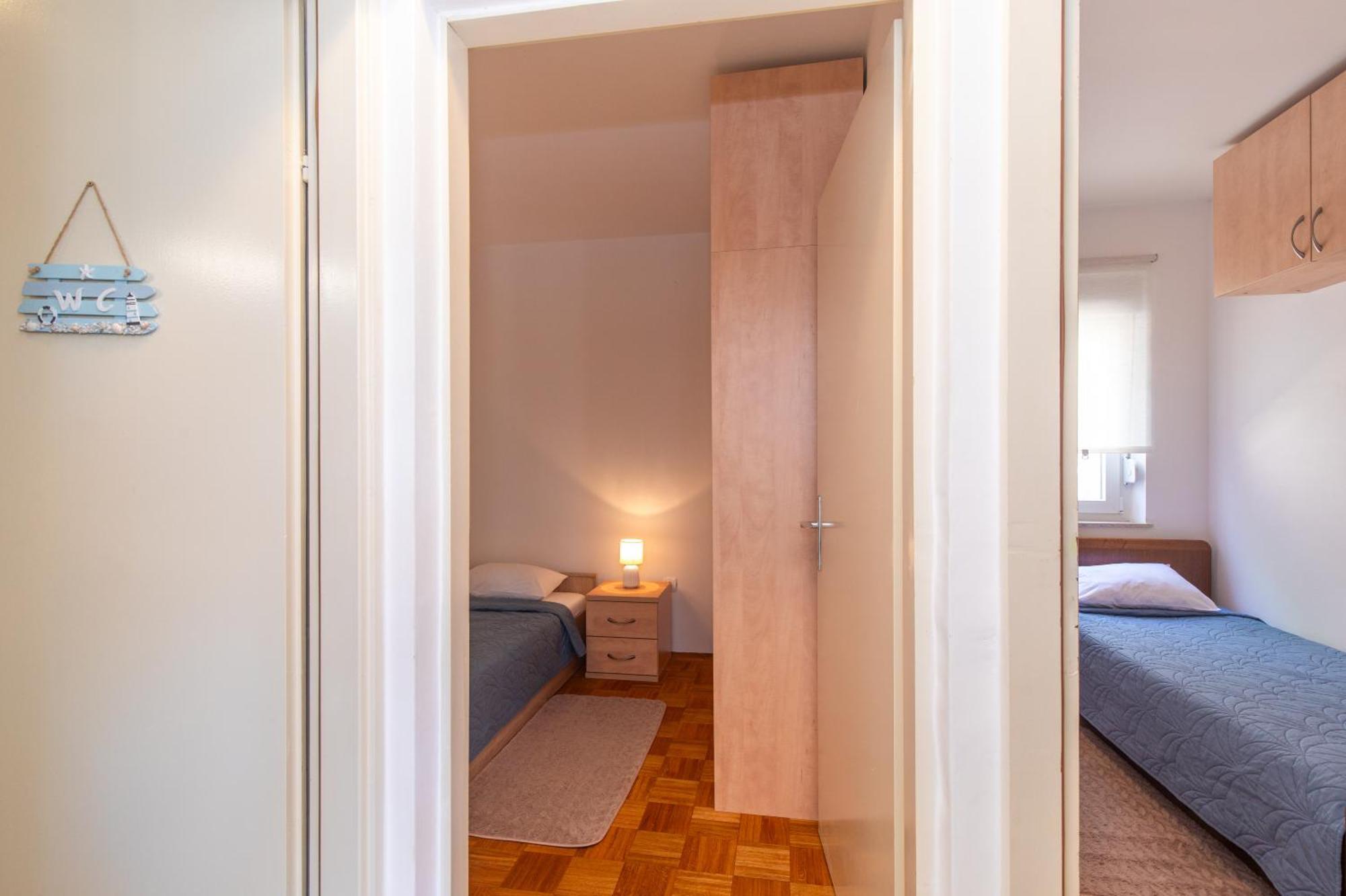 Apartment Laura Пунат Экстерьер фото